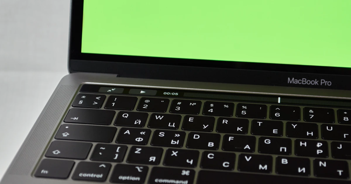 apple indirim, macbook pro, iphone 17 pro, airpods pro 3, teknoloji fiyatları