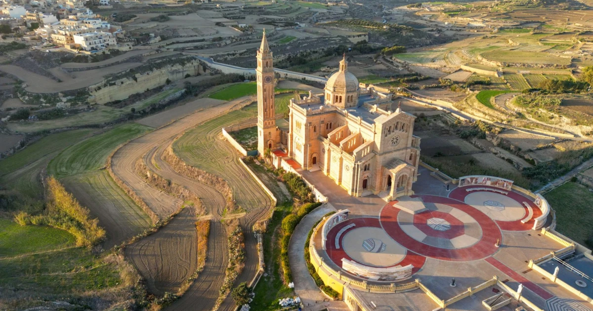 azerbaycan - malta