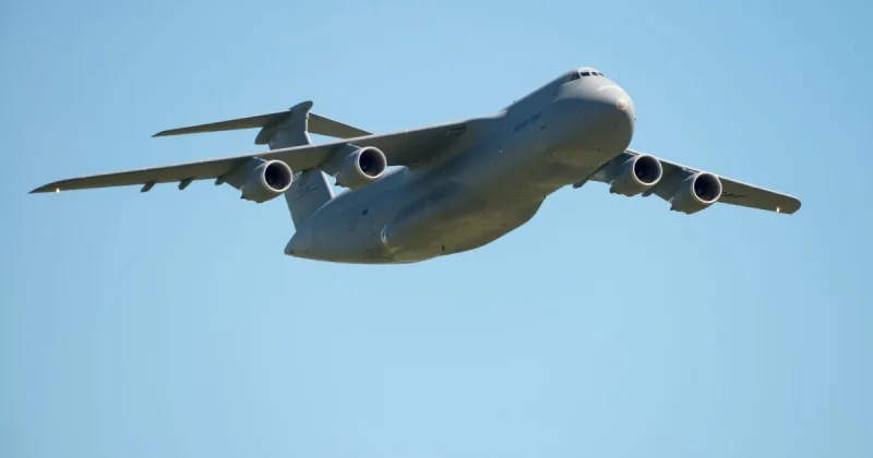 b52
