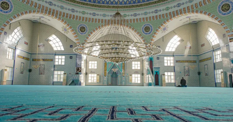 Bursa Namaz Vakitleri Diyanet Tarafından Açıklandı: İbadetçiler Güncel Saatleri Takip Ediyor