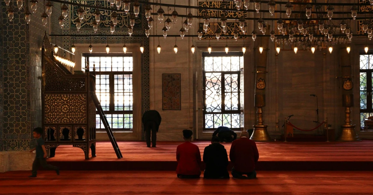 istanbul cuma namazı saati
