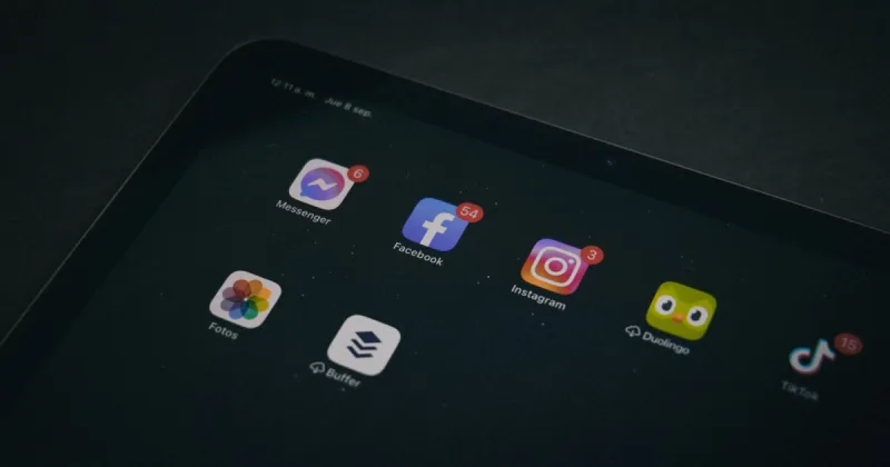 Meta'nın iki dev platformu Facebook ve Instagram'da kütlesel kesinti yaşanıyor