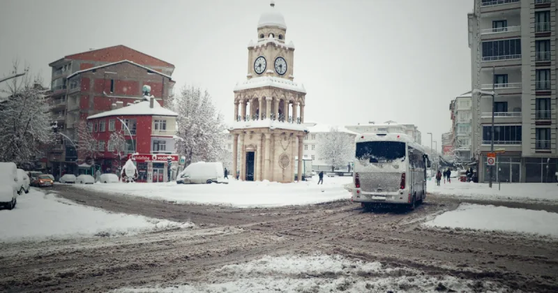 Niğde'de Sağanak Yağış Tarım Alanlarını Sular Altına Aldı
