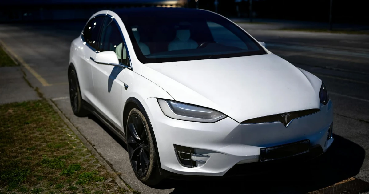 tesla, uçan araç, elon musk, elektrikli otomobil, teknoloji, ağustos