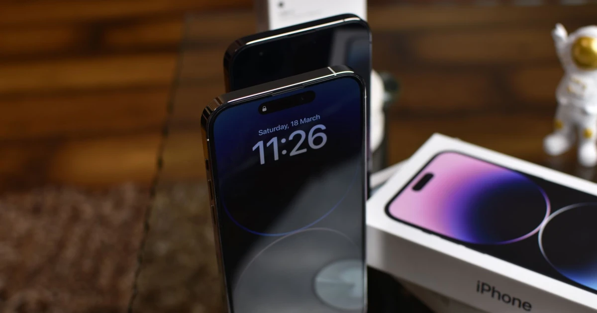 trump phone, htc u24 pro, ifixit, teardown, cihaz incelemesi