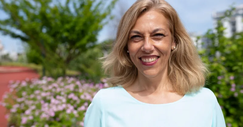 İpek Açar, Evlat Edinme Hazırlığı Yaparken Hamile Kaldığını Açıkladı