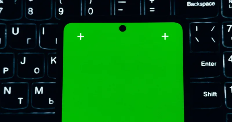 Samsung, Temmuz'da Yeni Katlanabilir Telefonu Tanıtacak