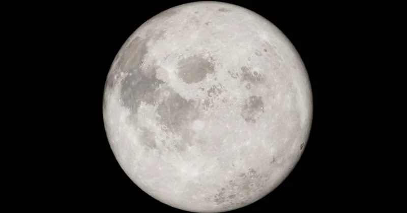 SpaceX Rocket Stage Set to Collide with Moon at High Speed